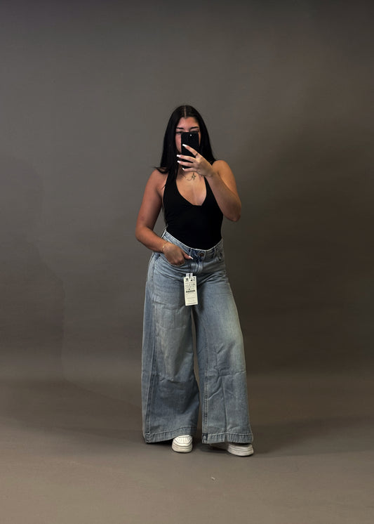 STRADIVARIUS D71 WIDE FLARE JEANS