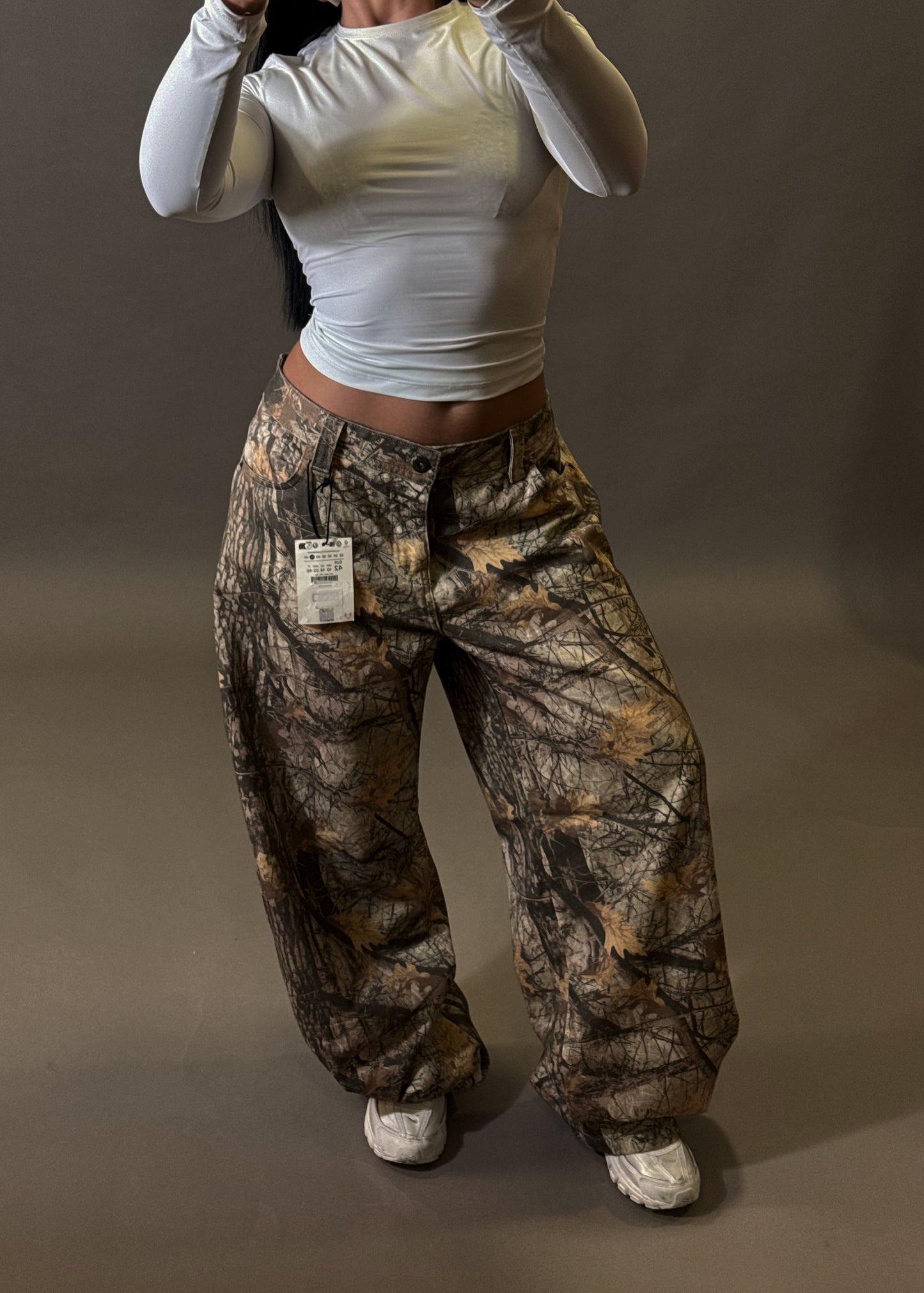 BERSHKA BARREL BAGGY PANTS