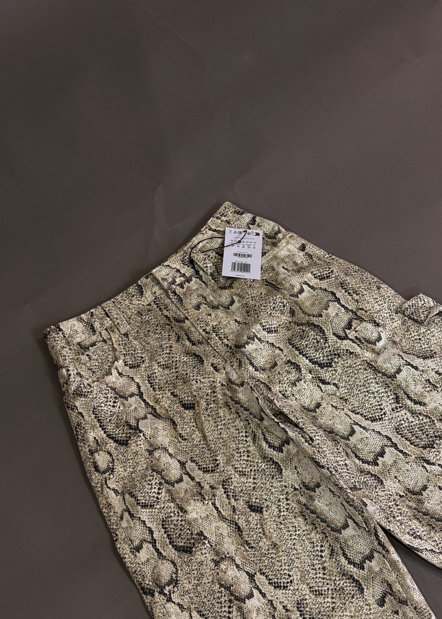 BERSHKA SNAKEPRINT JEANS