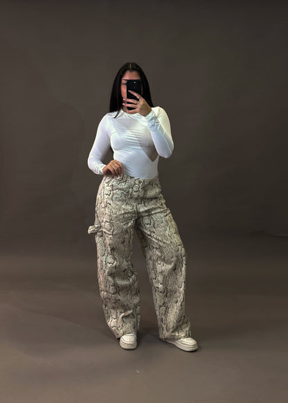 BERSHKA SNAKEPRINT JEANS