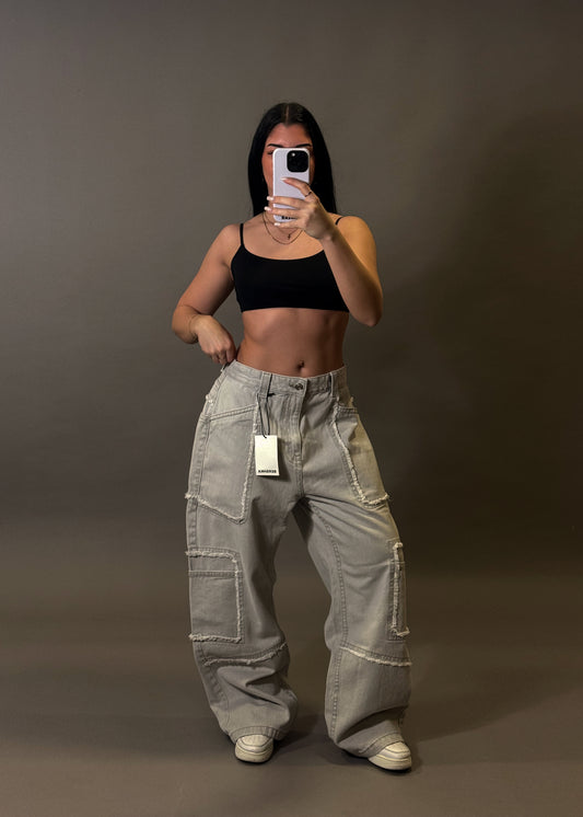 BERSHKA TEXTURED GREY BAGGY JEANS