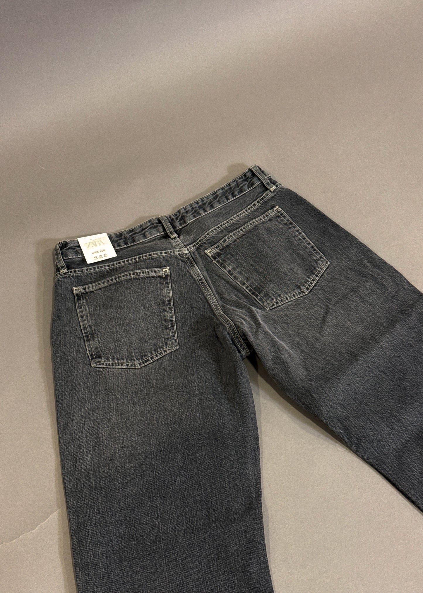 ZARA WIDE LEG GREY JEANS