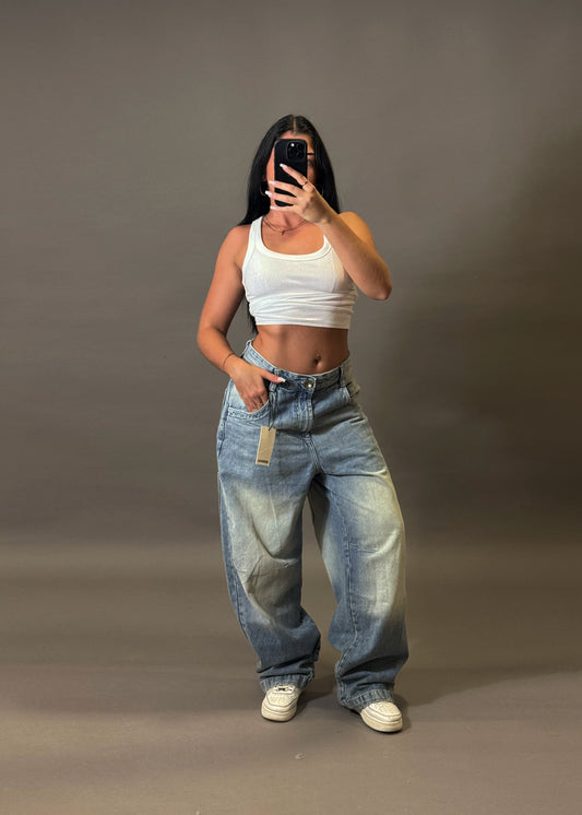 BERSHKA SUPER BAGGY JEANS