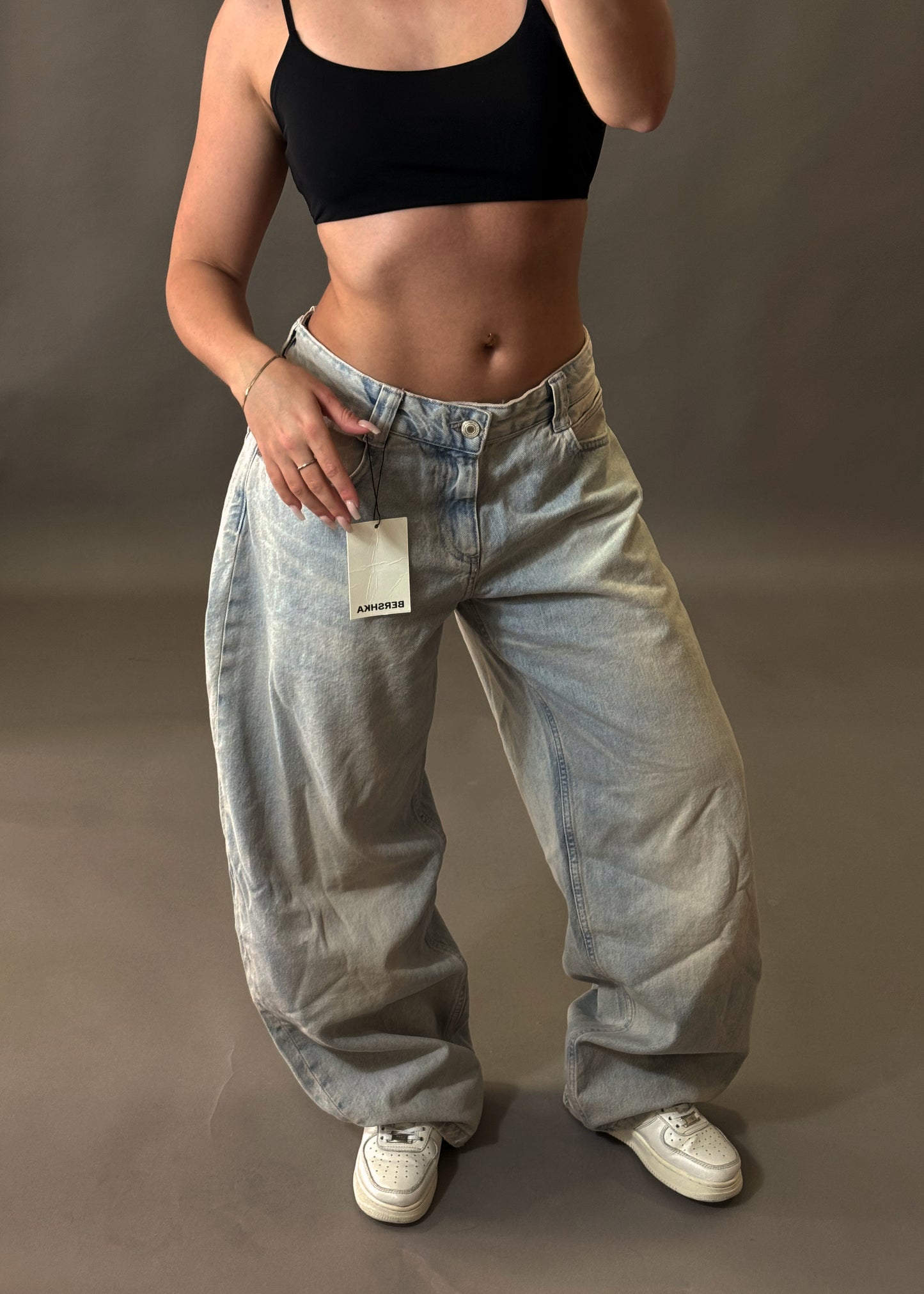 BERSHKA BAGGY BALLOON JEANS