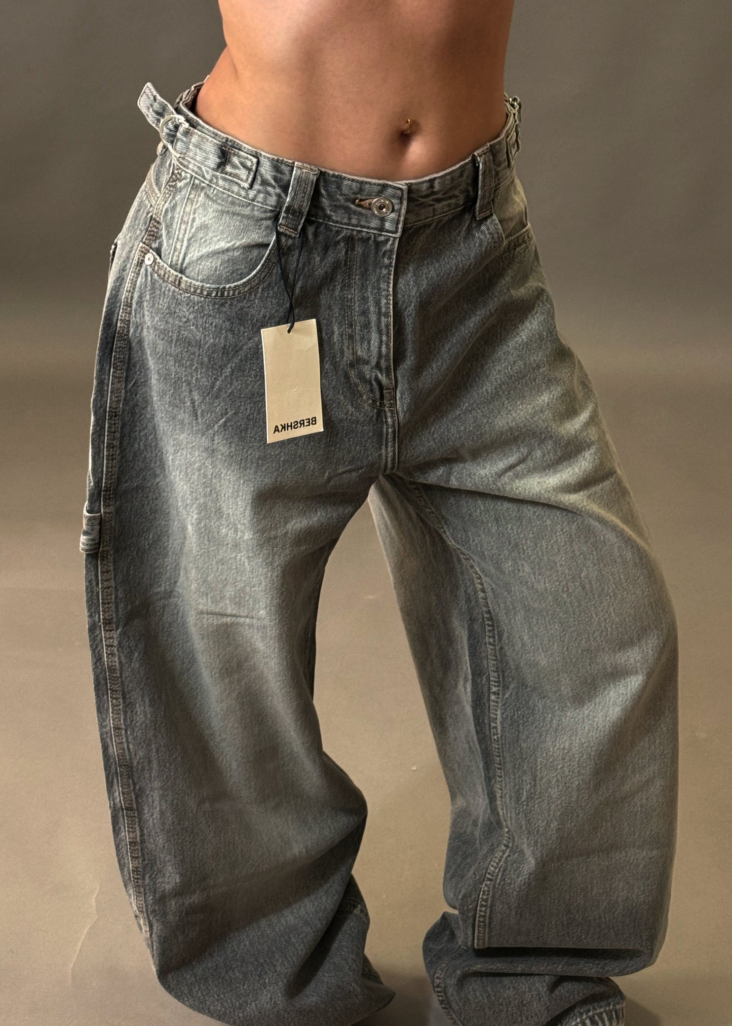 BERSHKA WIDE BALLOON JEANS