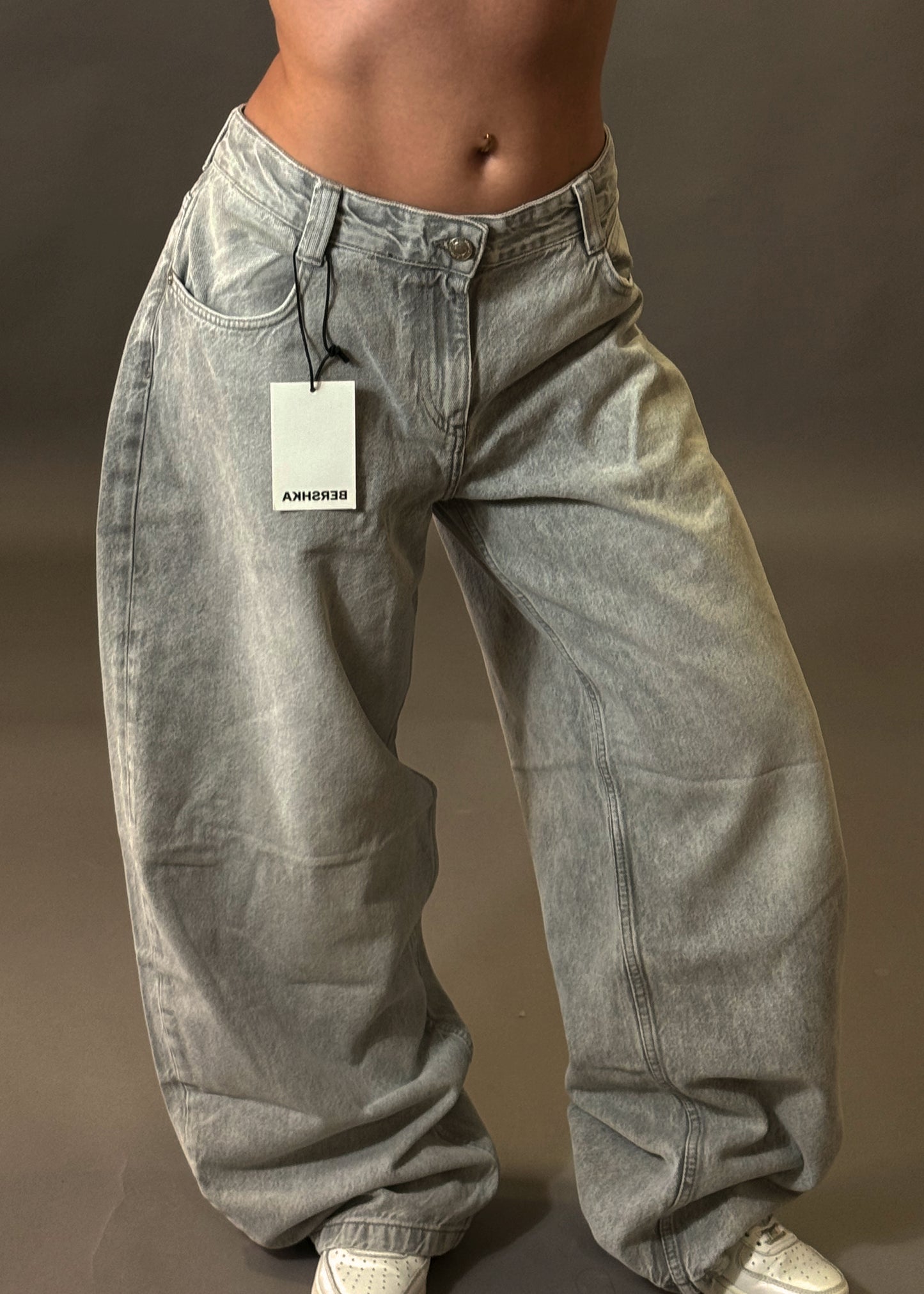 BERSHKA BAGGY BALLOON JEANS