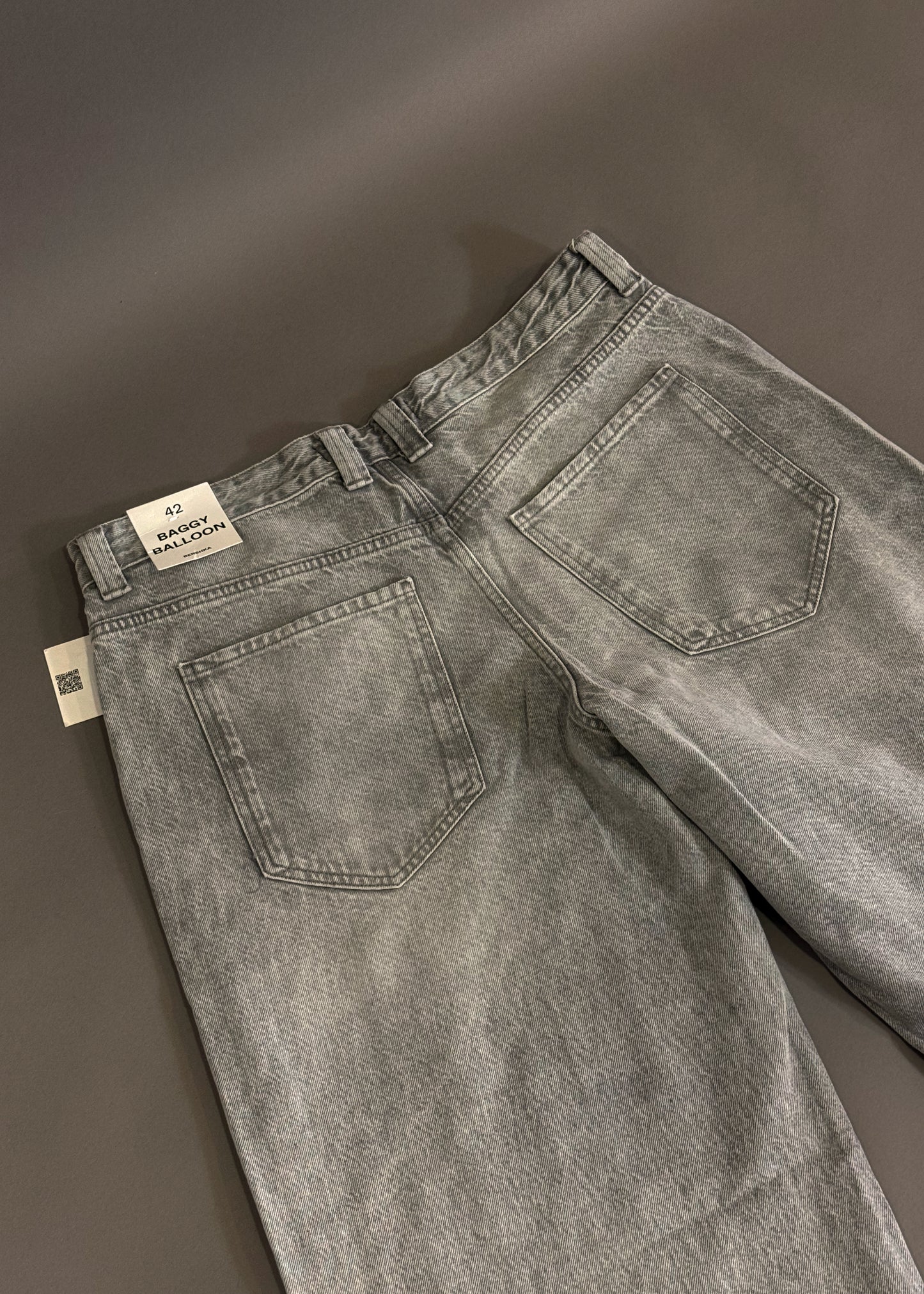 BERSHKA BAGGY BALLOON JEANS