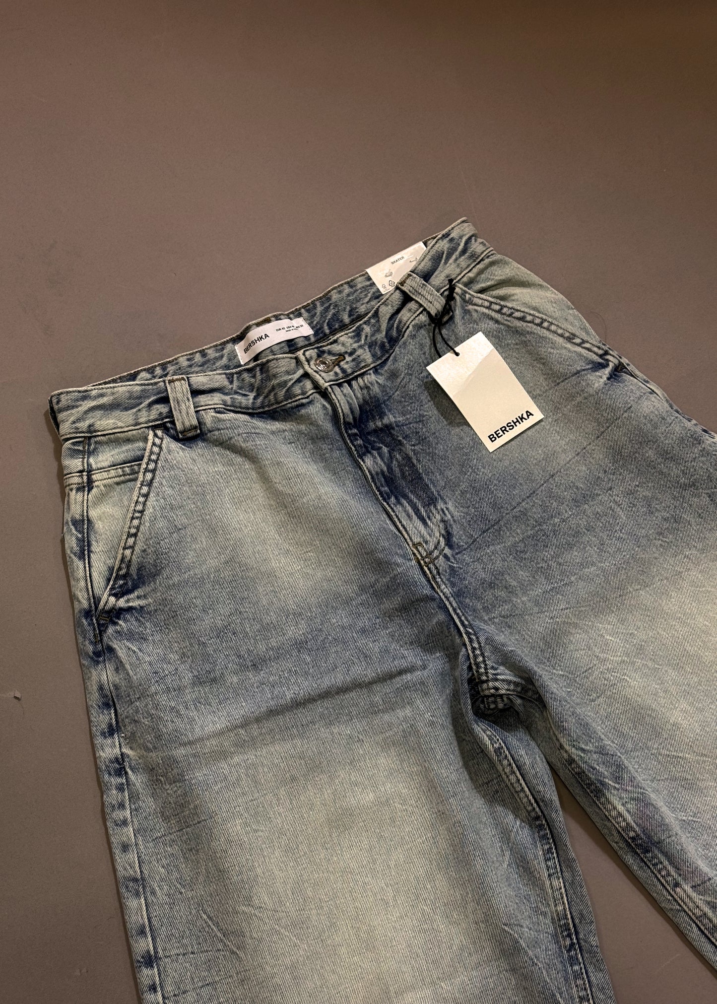 BERSHKA SKATER JEANS
