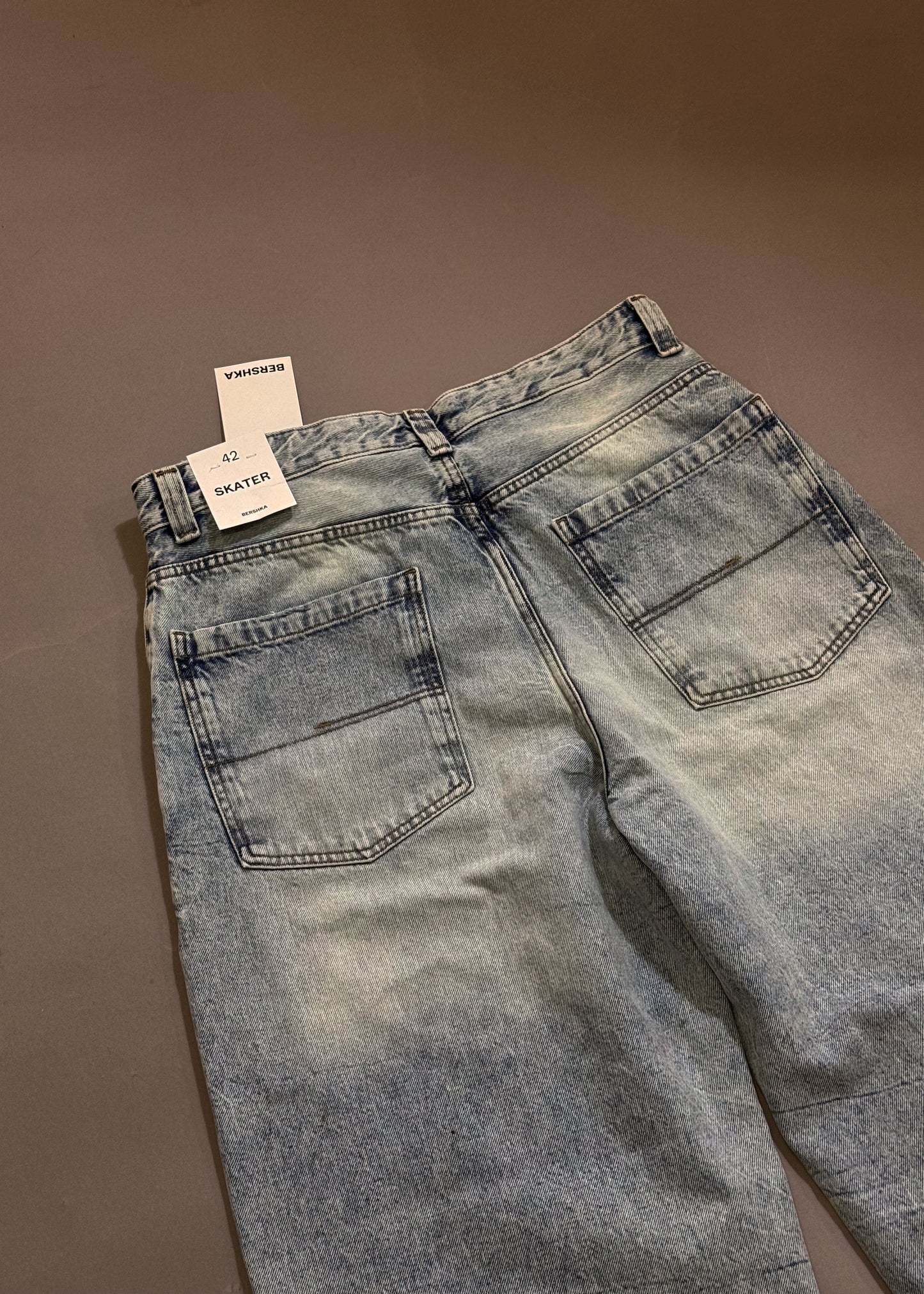 BERSHKA SKATER JEANS