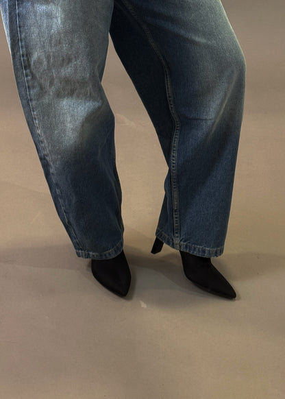 PULL&BEAR BLACK BOOTS