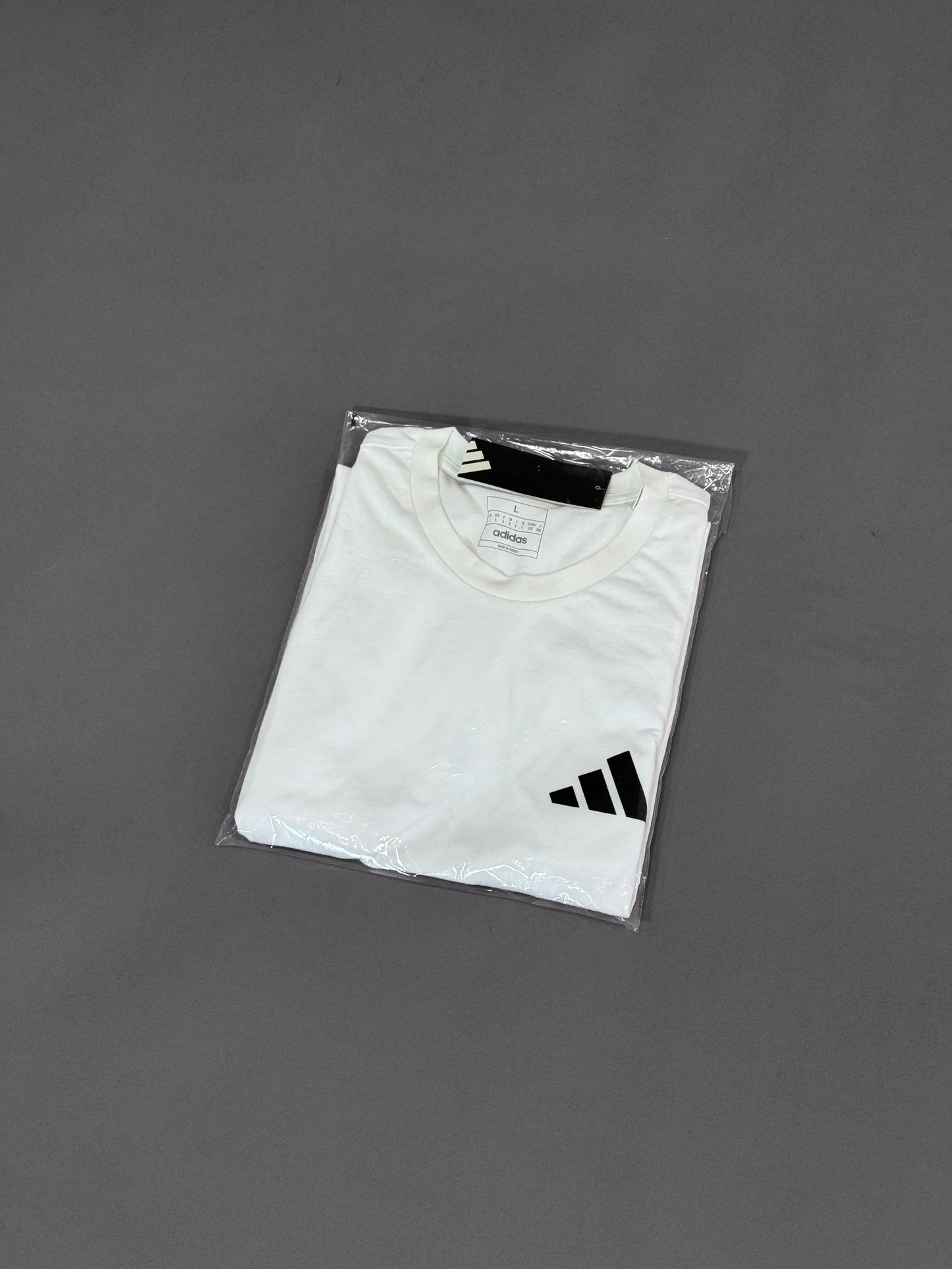 ADIDAS WHITE T-SHIRT