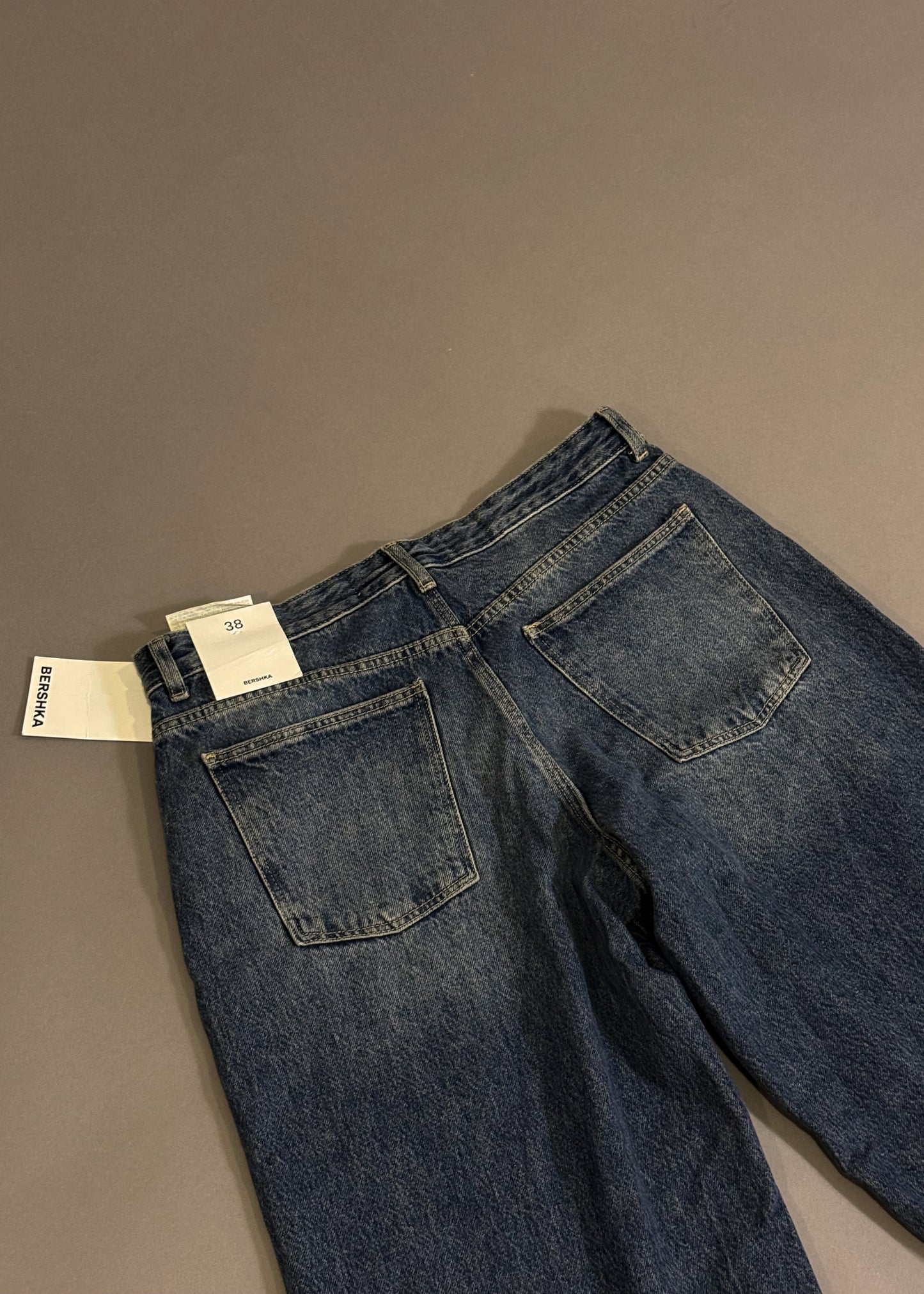 BERSHKA BAGGY JORTS