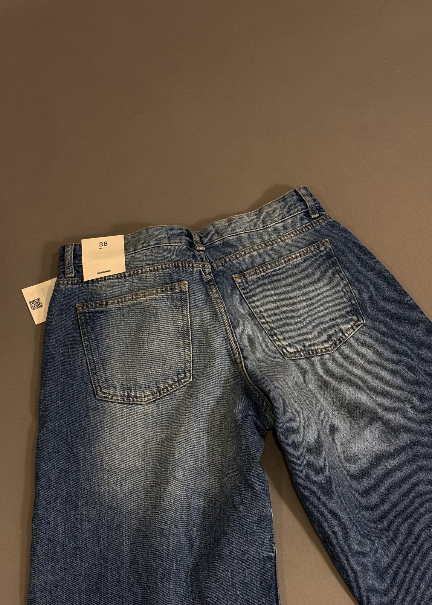 BERSHKA BAGGY JORTS