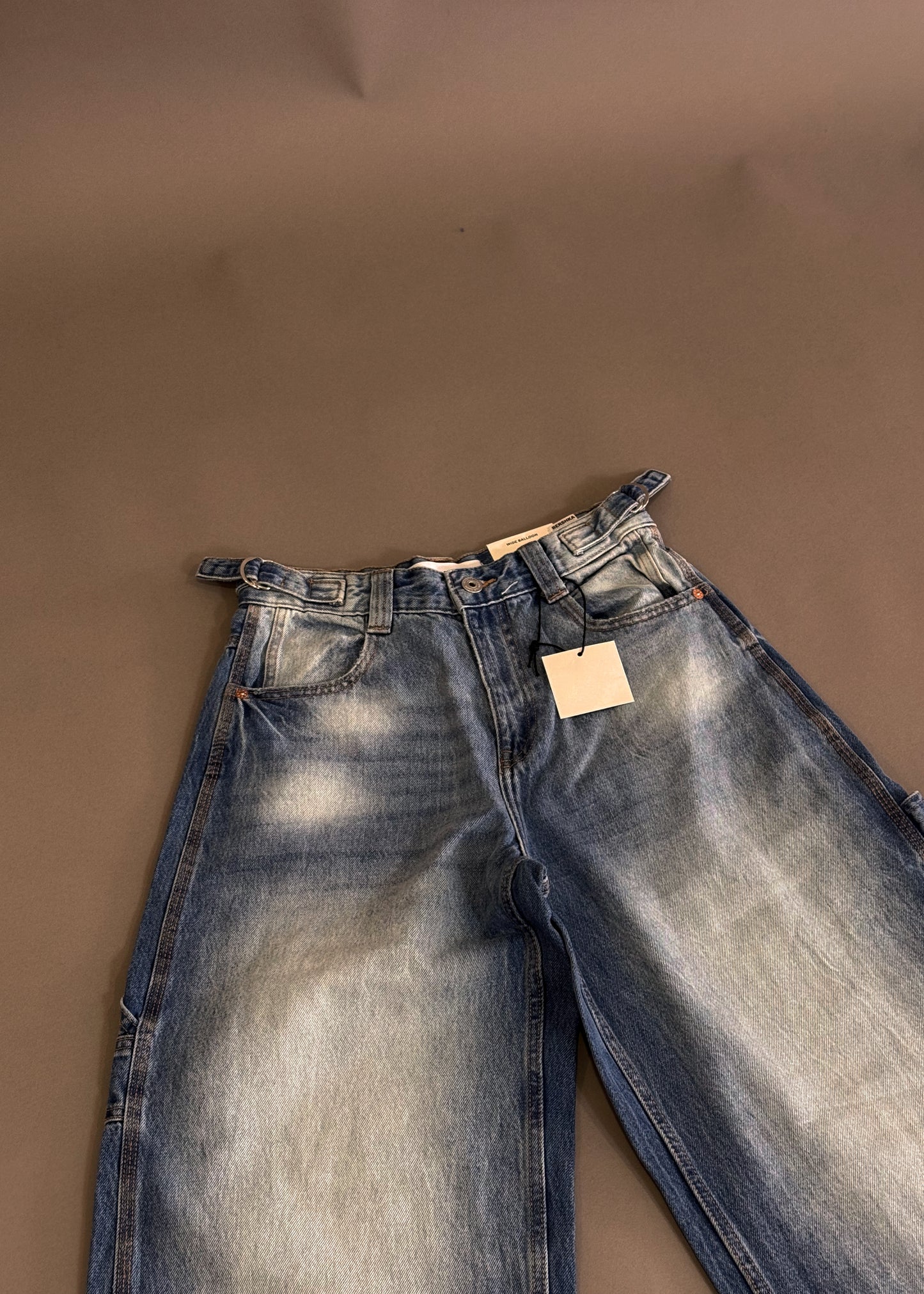 BERSHKA WIDE BALLOON JEANS