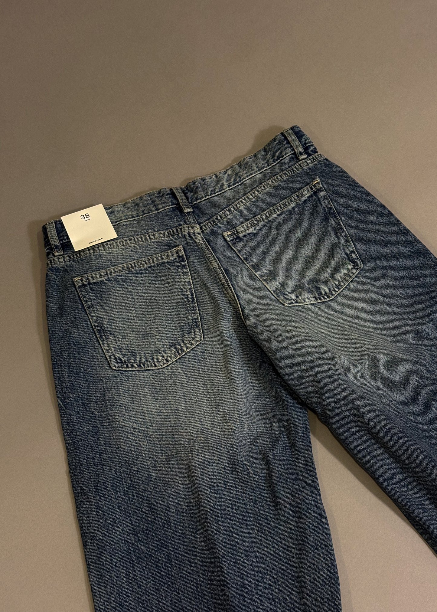 BERSHKA BAGGY JORTS