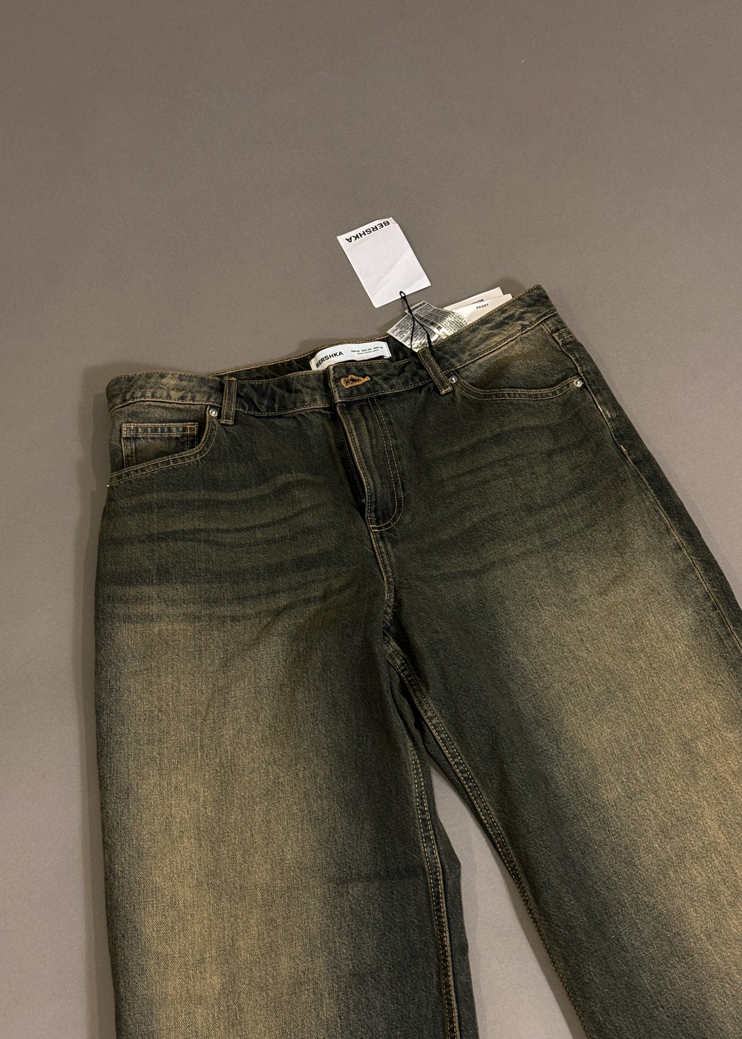 BERSHKA BAGGY JEANS