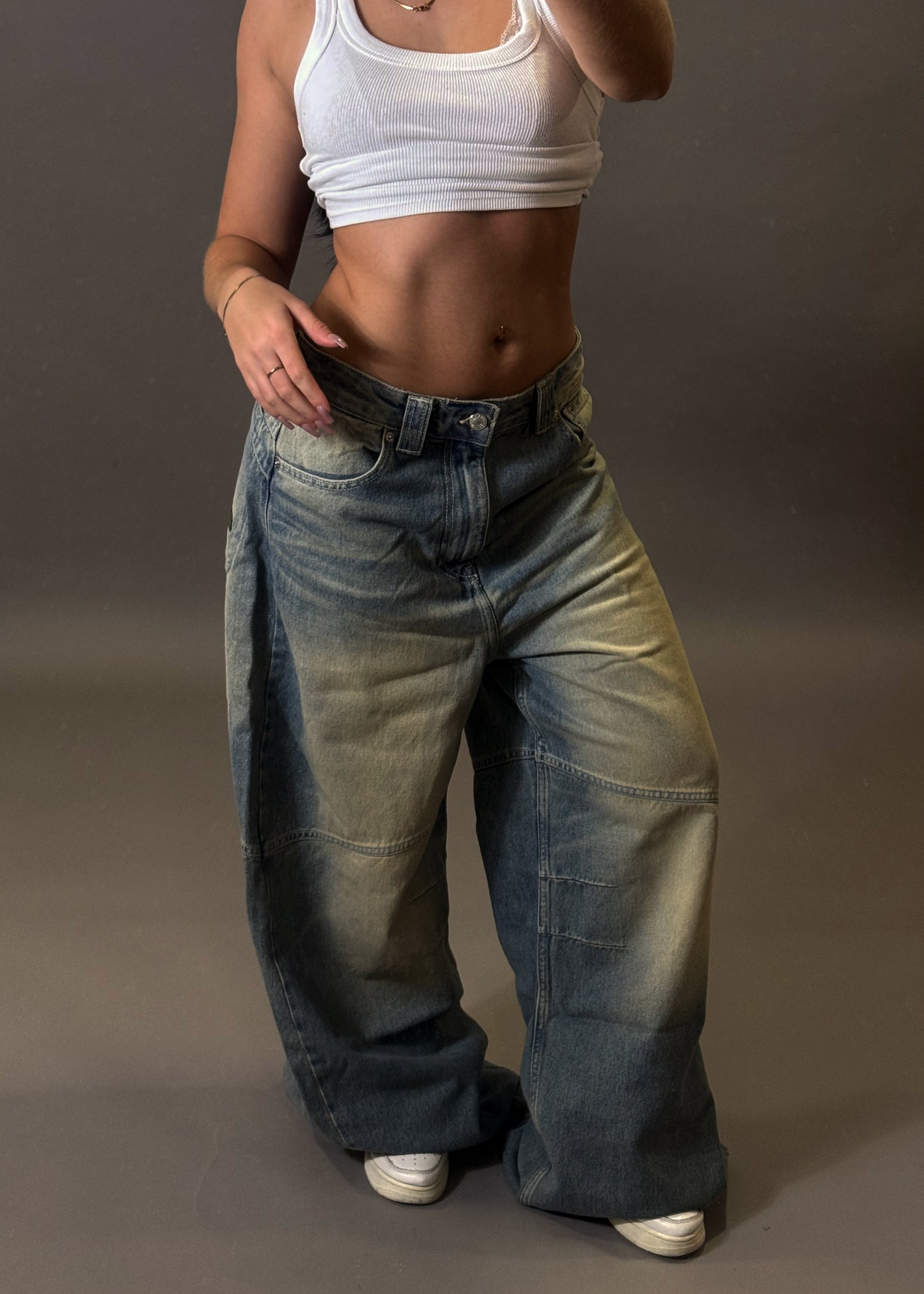 BERSHKA MEGA BAGGY JEANS