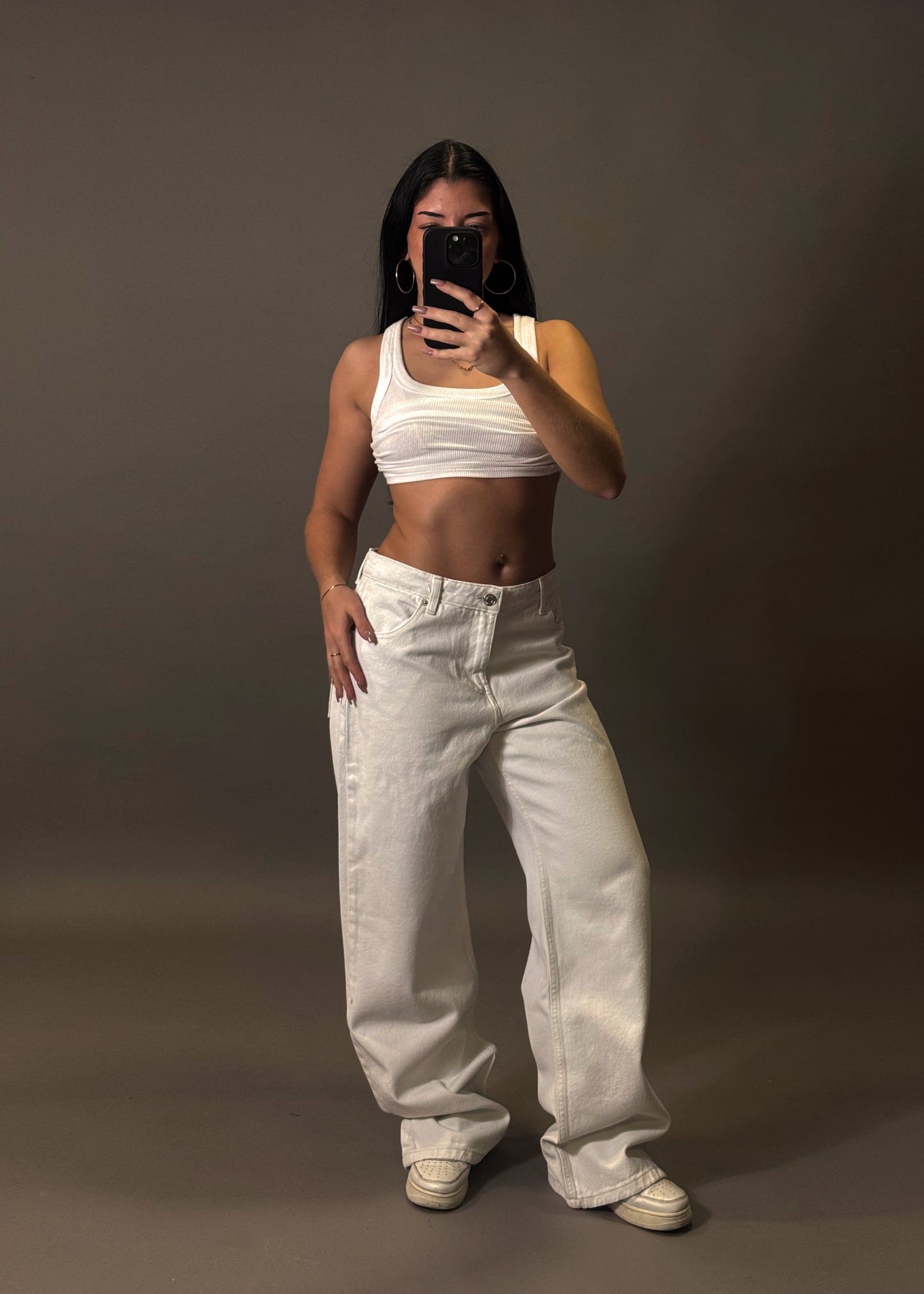 BERSHKA BAGGY WHITE JEANS