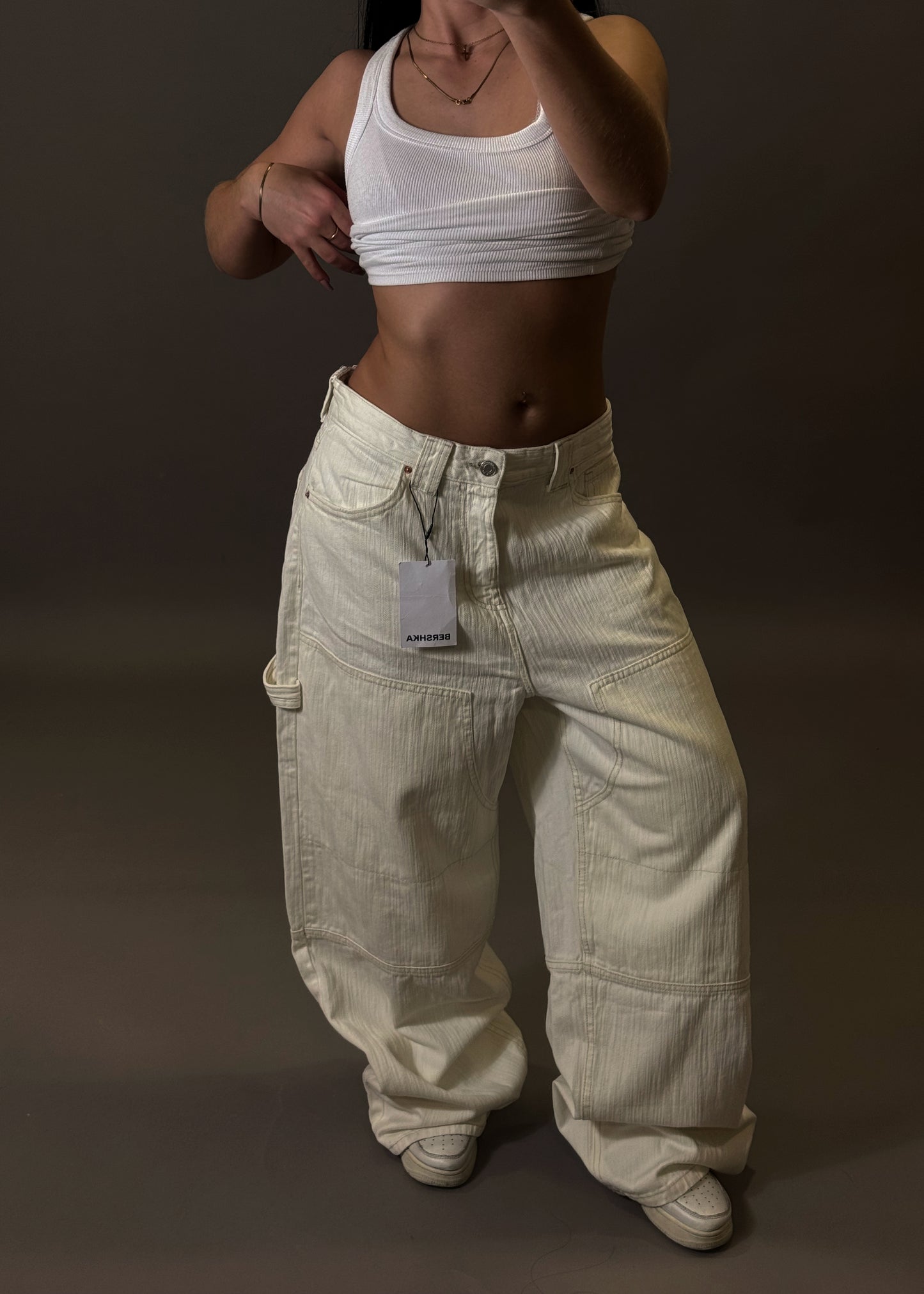 BERSHKA SUPER BAGGY JEANS