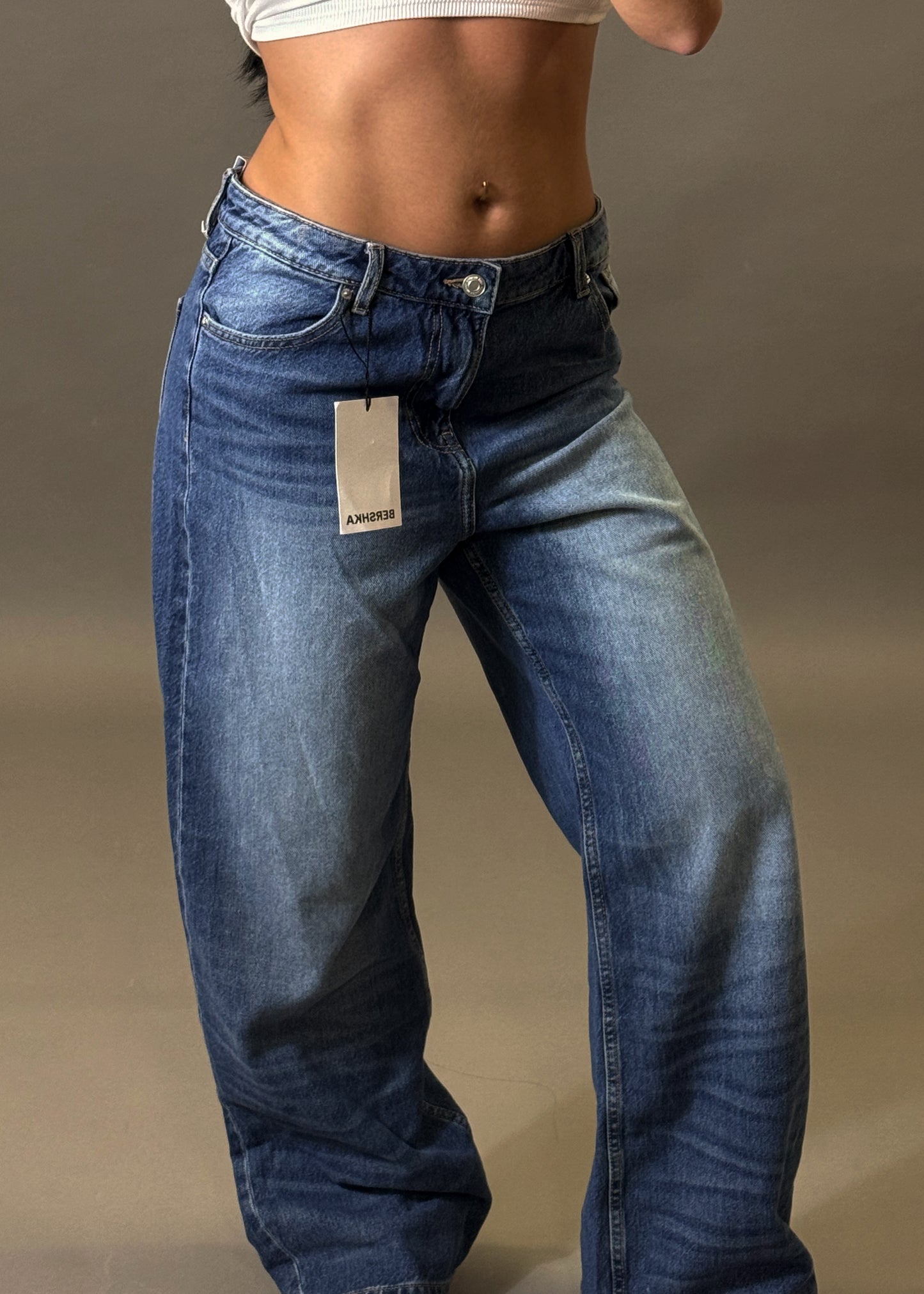 BERSHKA BAGGY JEANS