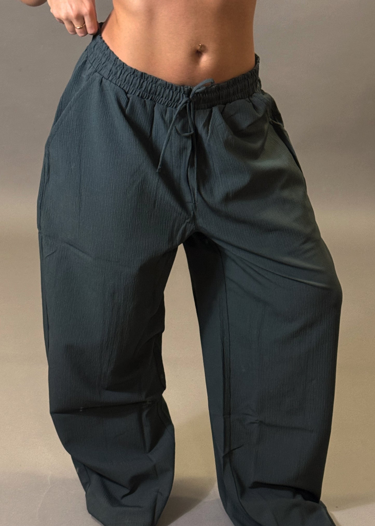 BERSHKA LOOSE FIT TROUSERS