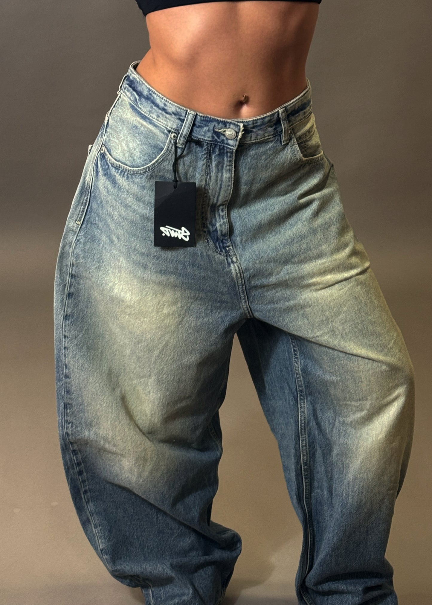 PULL&BEAR SUPER BAGGY JEANS