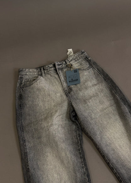 STRADIVARIUS BAGGY JEANS