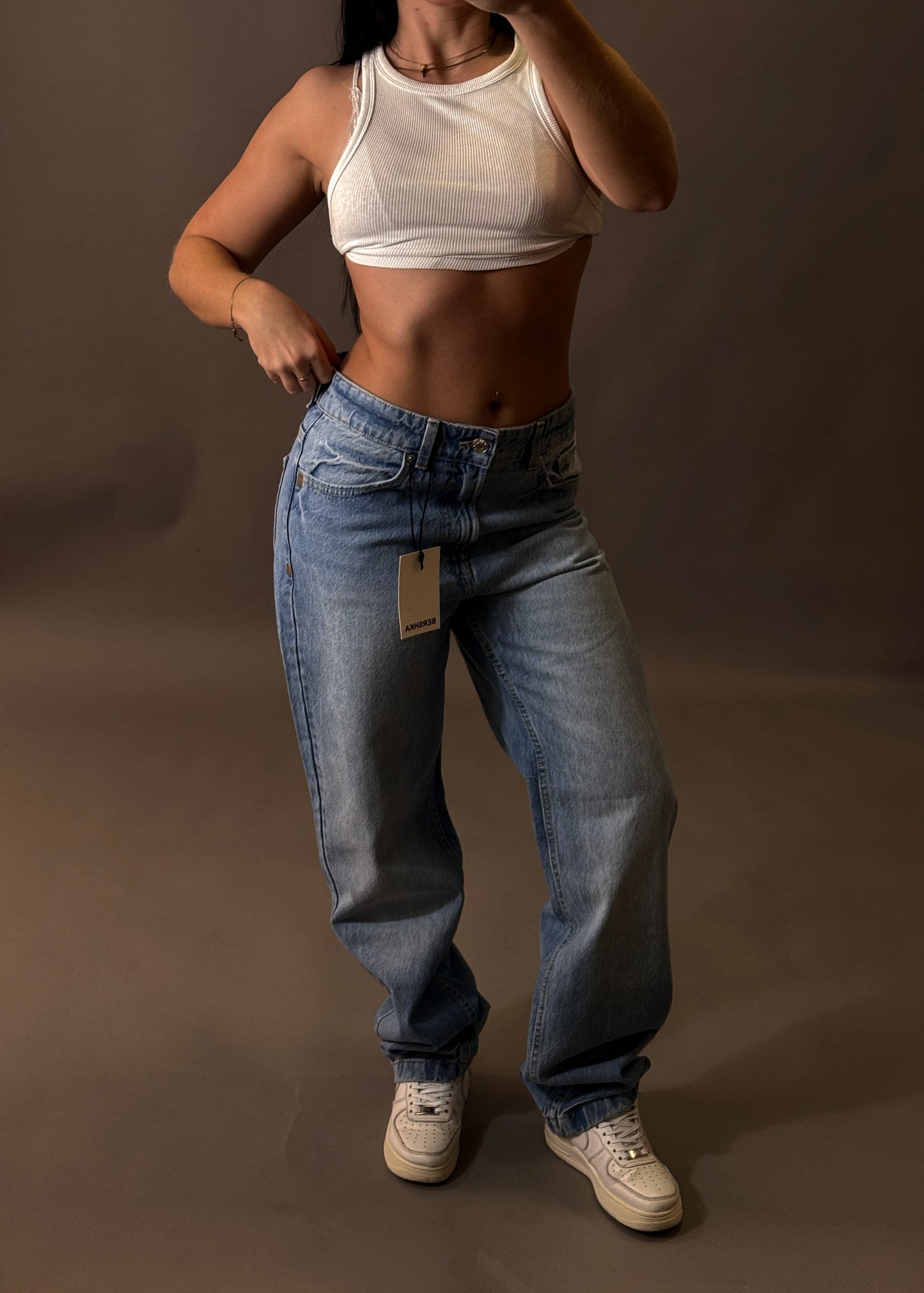 BERSHKA STRAIGHT FIT JEANS