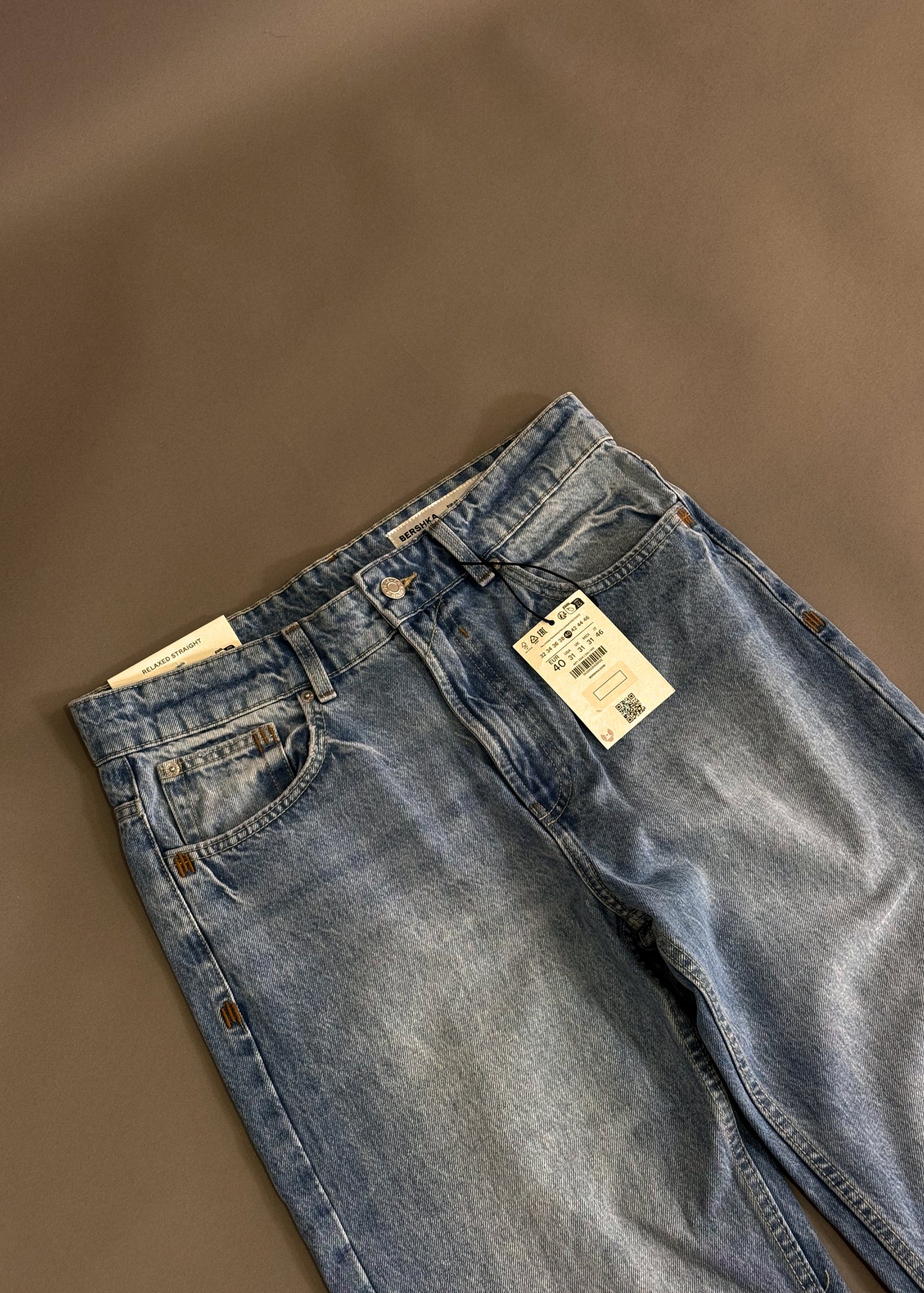 BERSHKA STRAIGHT FIT JEANS