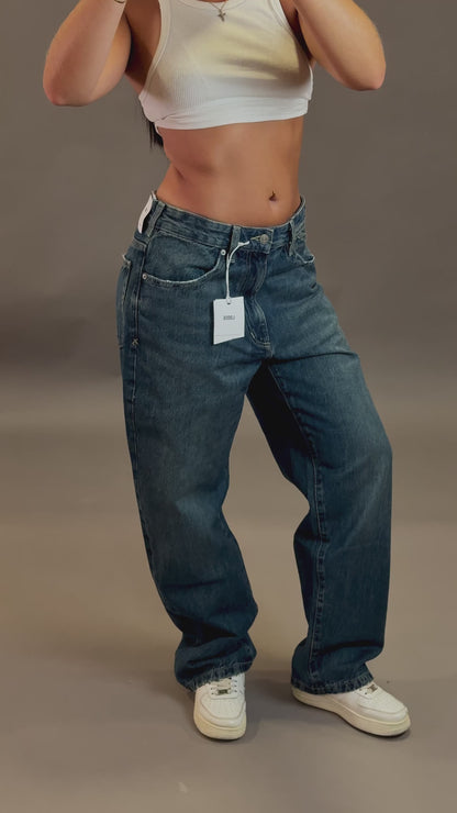 PULL&BEAR LOOSE FIT JEANS